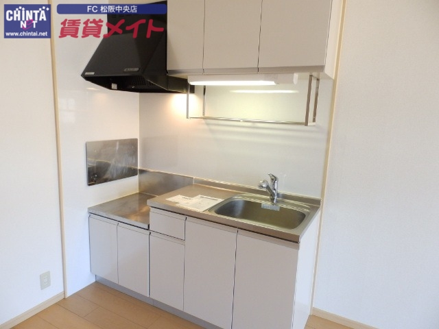 キッチン　反転タイプ写真