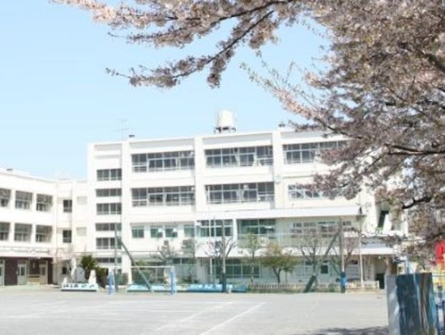 小学校　横浜市立上末吉小学校（小学校）まで594m