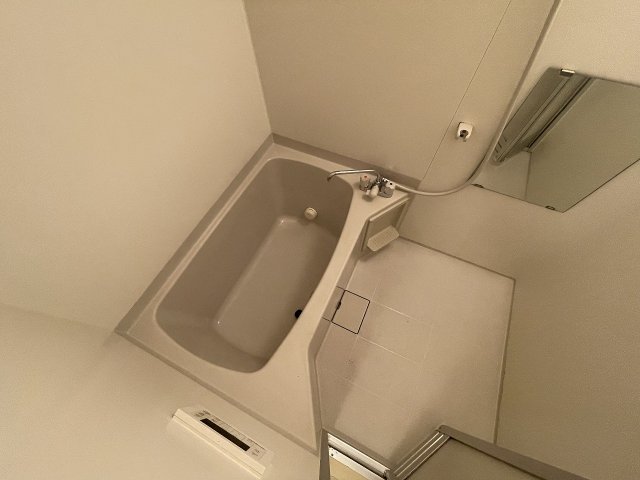 バス・シャワールーム　お風呂で日々の疲れを落としましょう