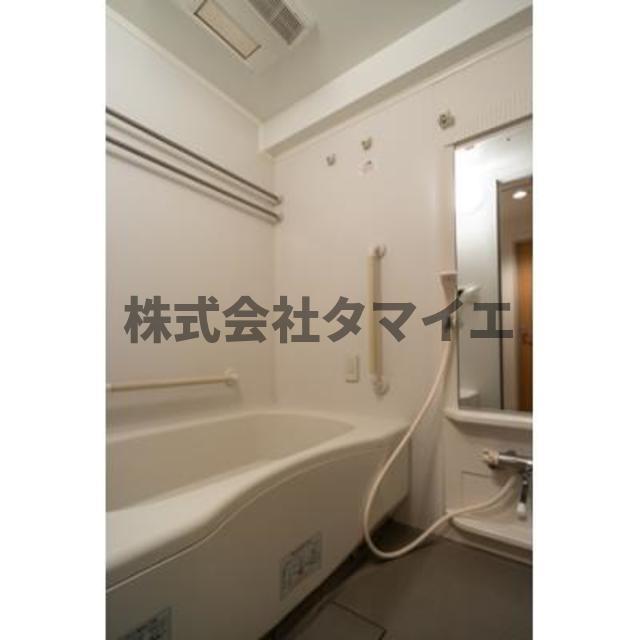 バス・シャワールーム　※写真は同タイプ住戸です。