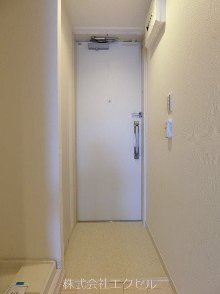 玄関　シューズボックス付きの玄関です。