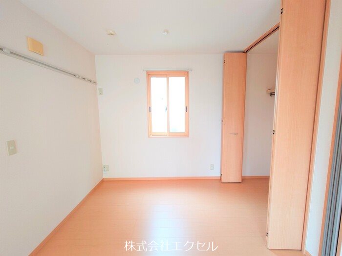 その他部屋・スペース　フローリングの室内です。