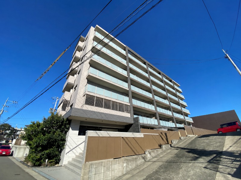 建物外観　2019年築の人気マンションです！