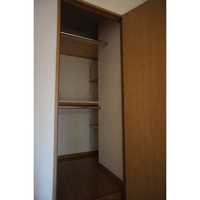 収納　※同タイプ別部屋の写真です。