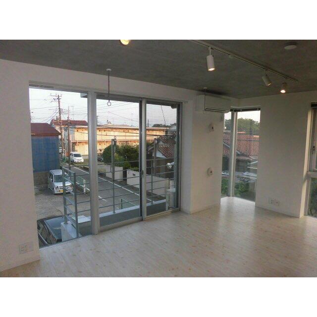 居室・リビング　別室参照