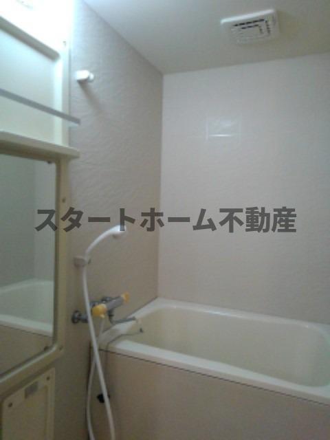 バス・シャワールーム　日々の疲れを癒すお風呂付です