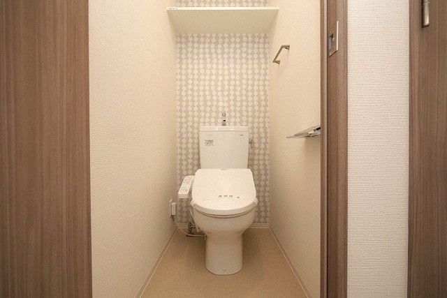 トイレ　落ち着いた空間のトイレです