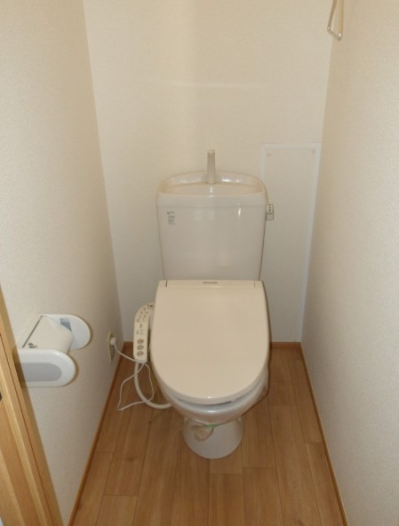 トイレ　WC