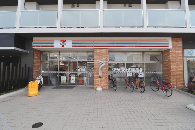 コンビニ　セブンイレブン地下鉄小路駅東店（コンビニ）まで295m