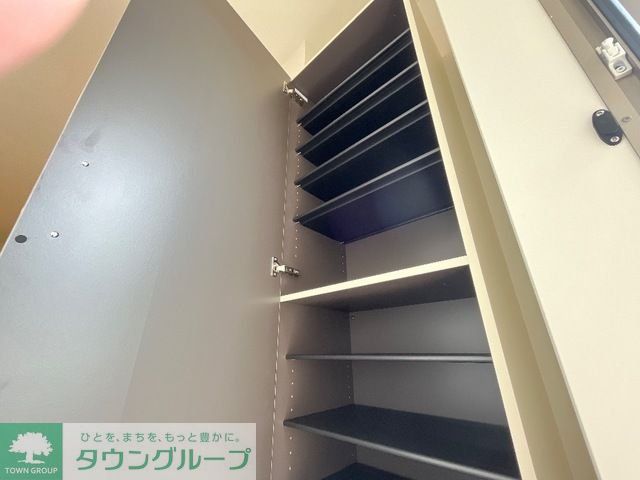 玄関　※同施工会社参考写真※