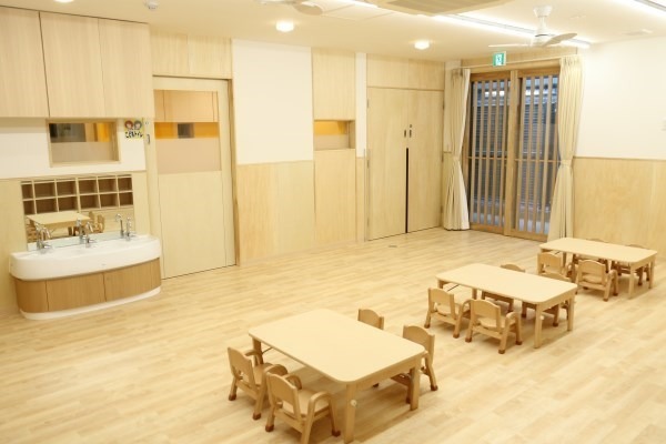 幼稚園・保育園　ミアヘルサ保育園ひびき白金高輪（幼稚園・保育園）まで603m