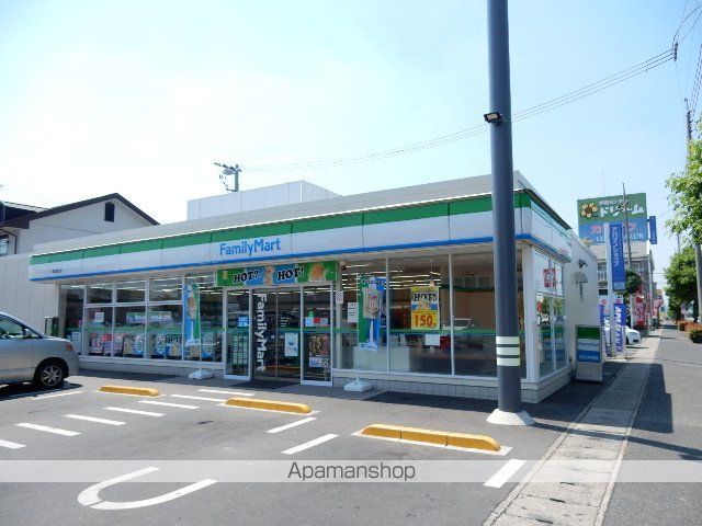 コンビニ　ファミリーマート　青江店（コンビニ）まで400m