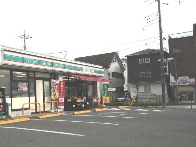 コンビニ　ローソンストア100東浦和7丁目店（コンビニ）まで301m