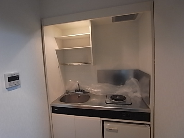 キッチン　安心・安全の電機コンロです。