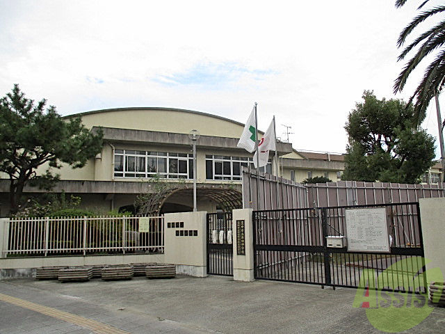 中学校　豊中市立第四中学校（中学校）まで520m