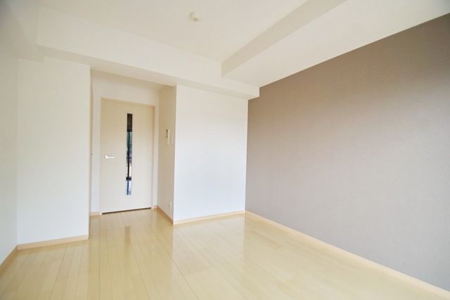 居室・リビング　※別部屋参考写真です