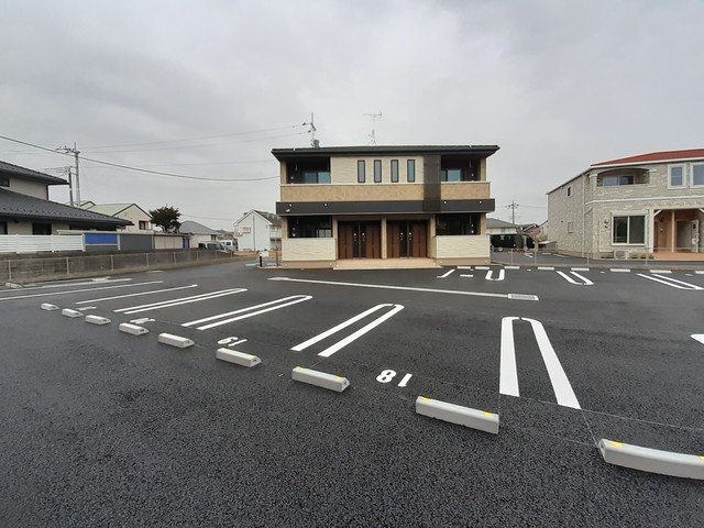 駐車場　駐車スペースもあります