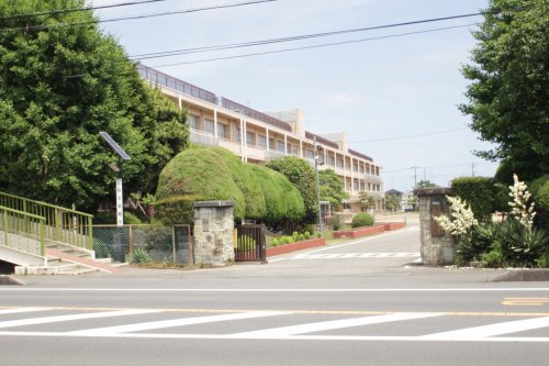 小学校　阿見町立阿見小学校（小学校）まで1129m