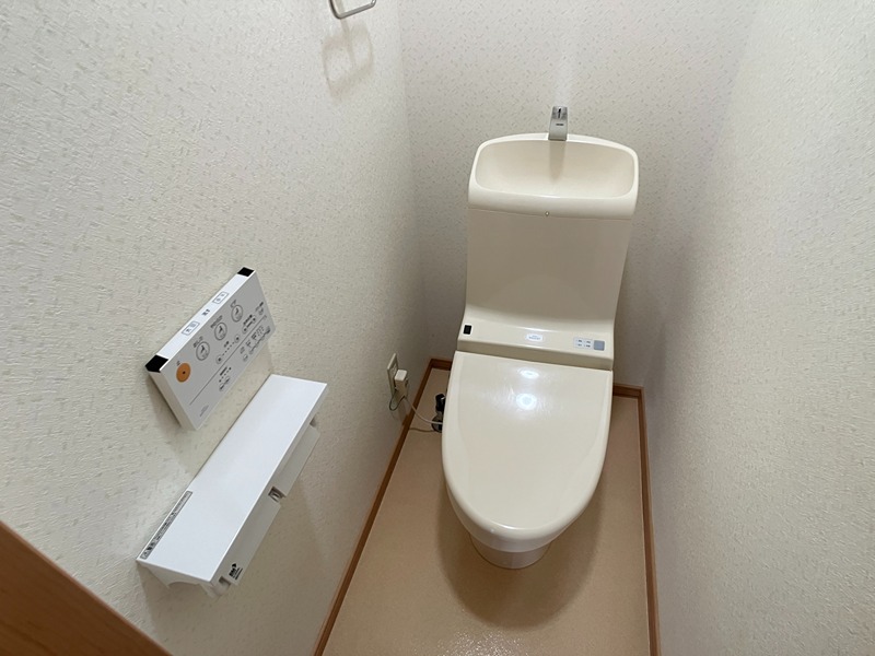 トイレ　5号室参照