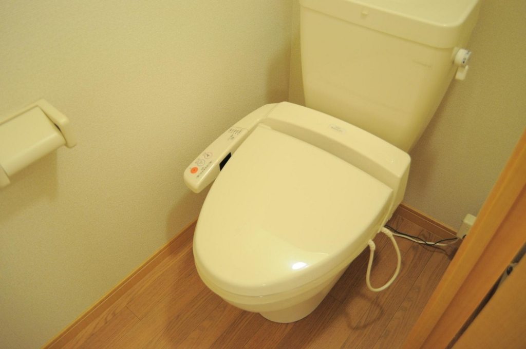 トイレ　備品や設備仕様は号室等により異なります現地をご確認下さい。