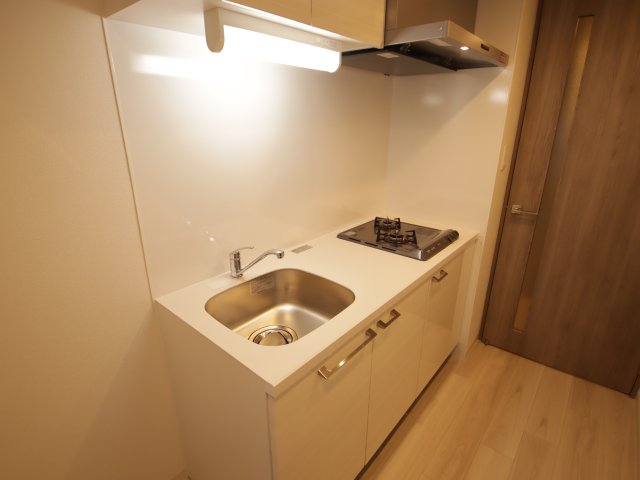 キッチン　※同建物内別室の参考写真です、内装が異なる場合がございます