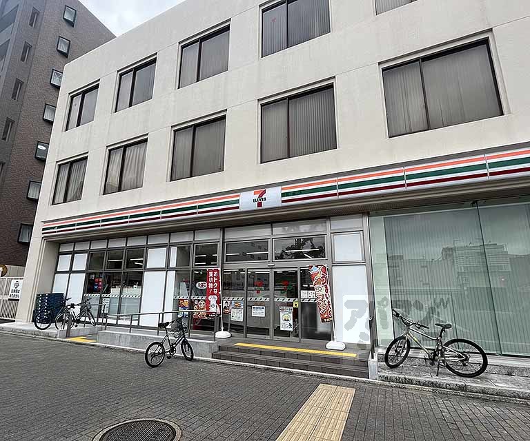 コンビニ　セブンイレブン京都堀川三条店（コンビニ）まで120m