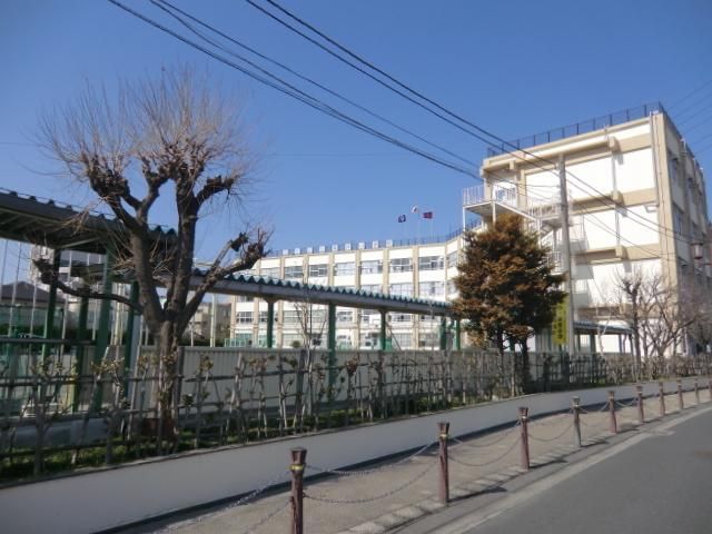 小学校　足立区立青井小学校（小学校）まで700m