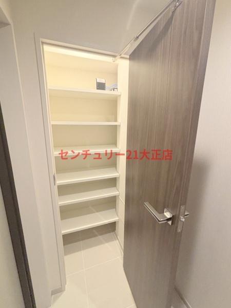 玄関　★たっぷりシューズクローゼット★