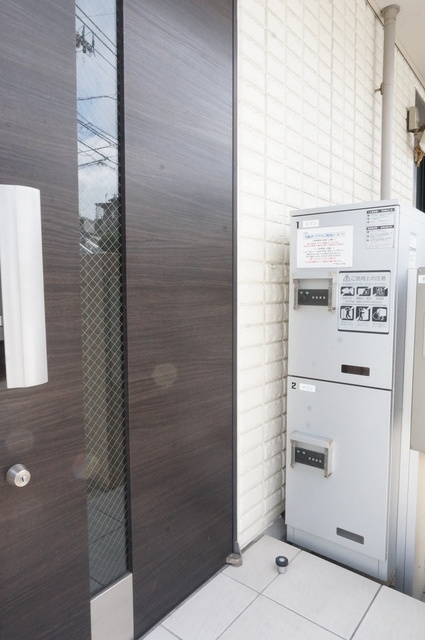 その他共有部分　外出時もお荷物をお受け取り可能な宅配ロッカー付です♪