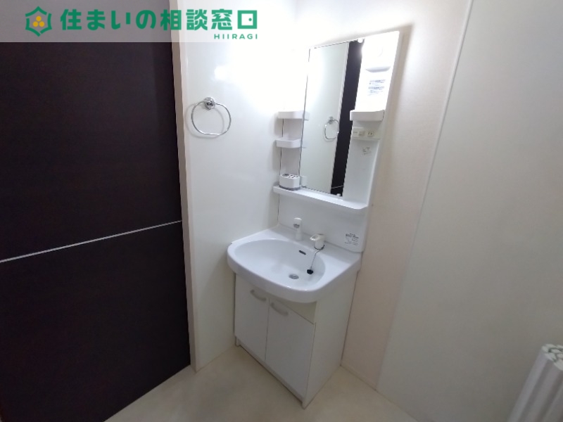 洗面設備　同型