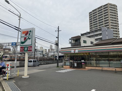 コンビニ　セブンイレブン 名古屋沢下町店（コンビニ）まで358m