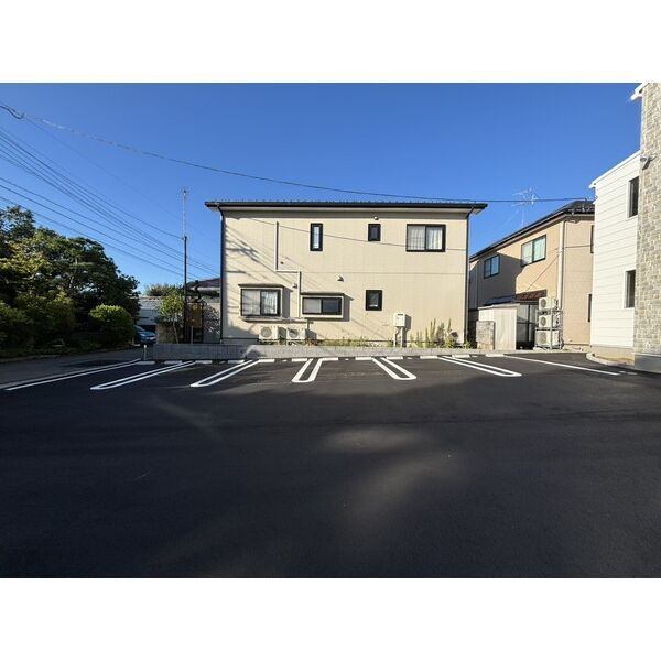 駐車場　敷地内駐車場