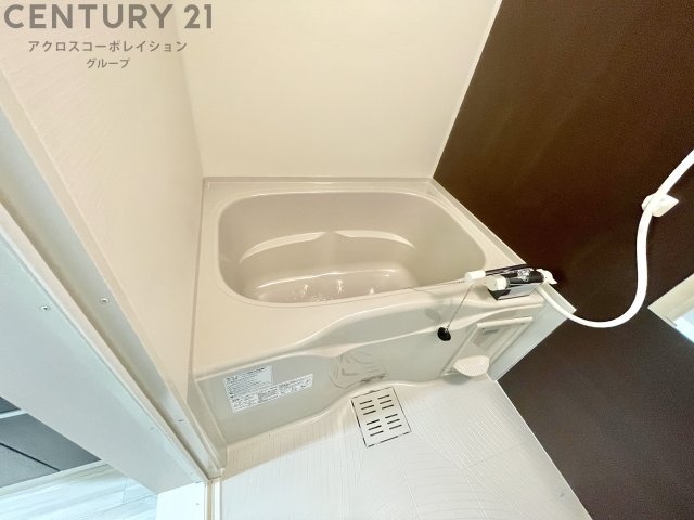 バス・シャワールーム　浴室乾燥機付きで便利です！