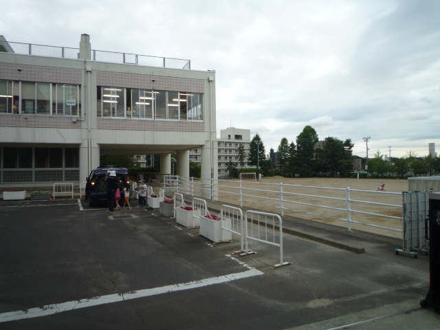 小学校　仙台市立台原小学校（小学校）まで633m