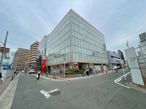 銀行　三菱UFJ銀行八戸ノ里支店（銀行）まで1675m