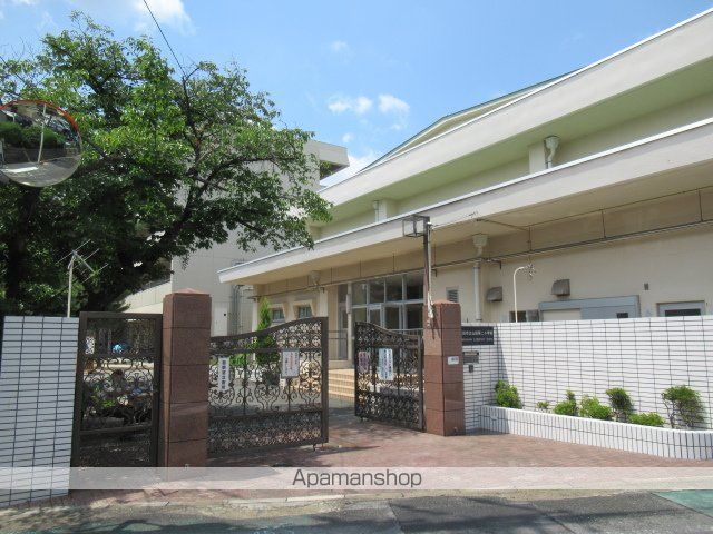 小学校　吹田市立山田第二小学校（小学校）まで113m