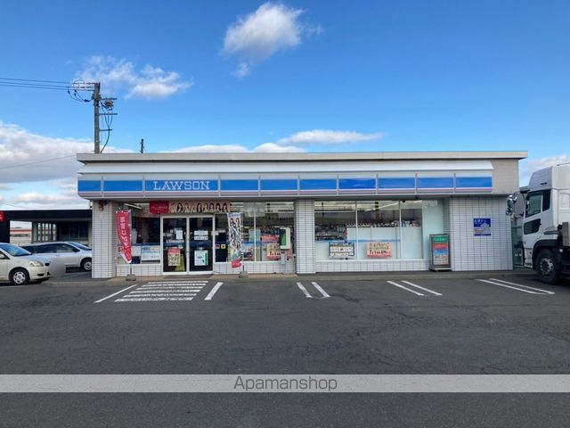 コンビニ　ローソン（コンビニ）まで353m