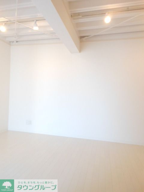 その他部屋・スペース　白を基調とした洋屋