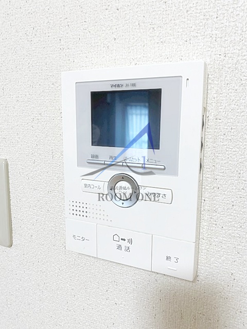 セキュリティ　モニター付きインターホンです。