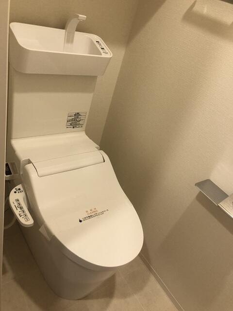 トイレ　ゆったりとした空間のトイレです