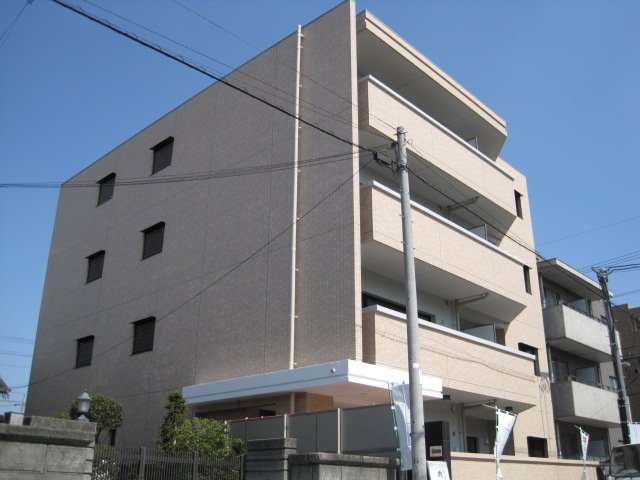 建物外観　グランスイート敷島