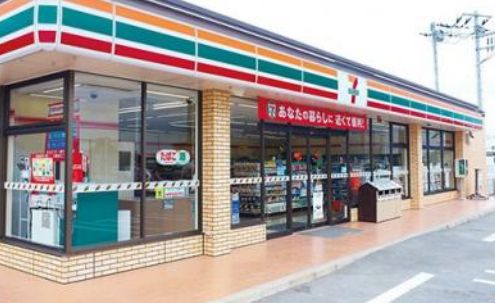 コンビニ　セブンイレブン上目黒5丁目店（コンビニ）まで93m