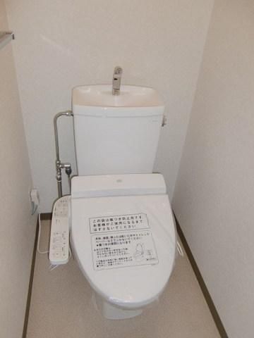 トイレ　綺麗なトイレですね。