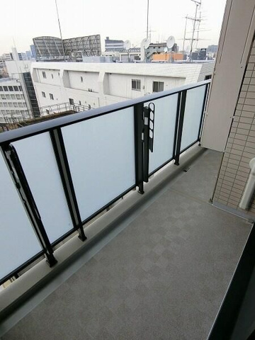 バルコニー　写真は同タイプ住居です。