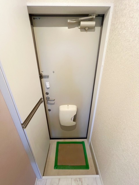 玄関　別部屋同仕様タイプ