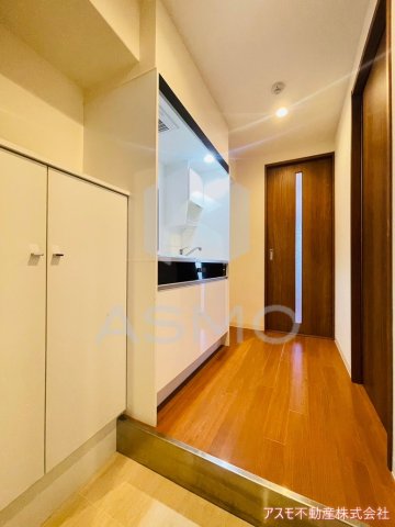 玄関　同マンション別部屋　参考写真