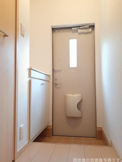 ビラ デリスの玄関写真