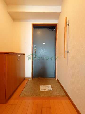 玄関　リライフ下北沢店