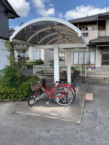 その他共有部分　屋根付き駐輪場