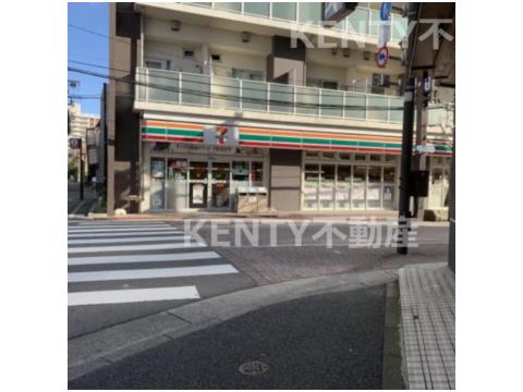 コンビニ　セブンイレブン 大田区美原通り店（コンビニ）まで17m